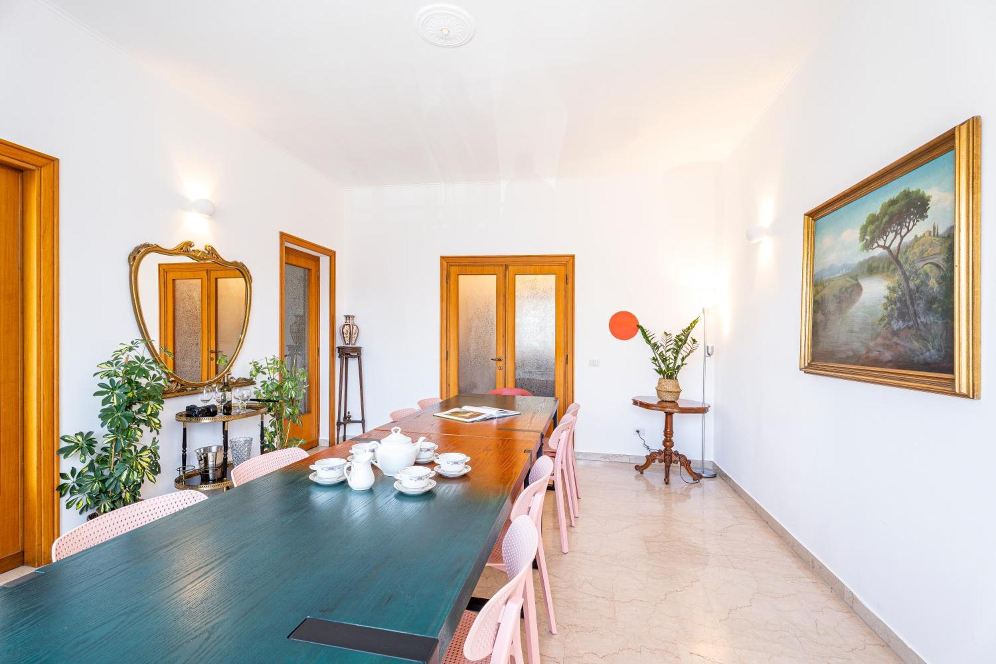 Bigfamilyflats-vatican&aurelio Apartment *